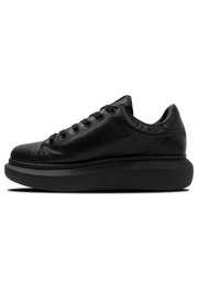 Baston Triple Black Sneaker
